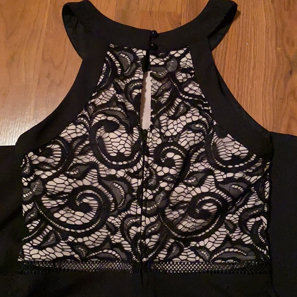 Dress - Picture 4 of 4